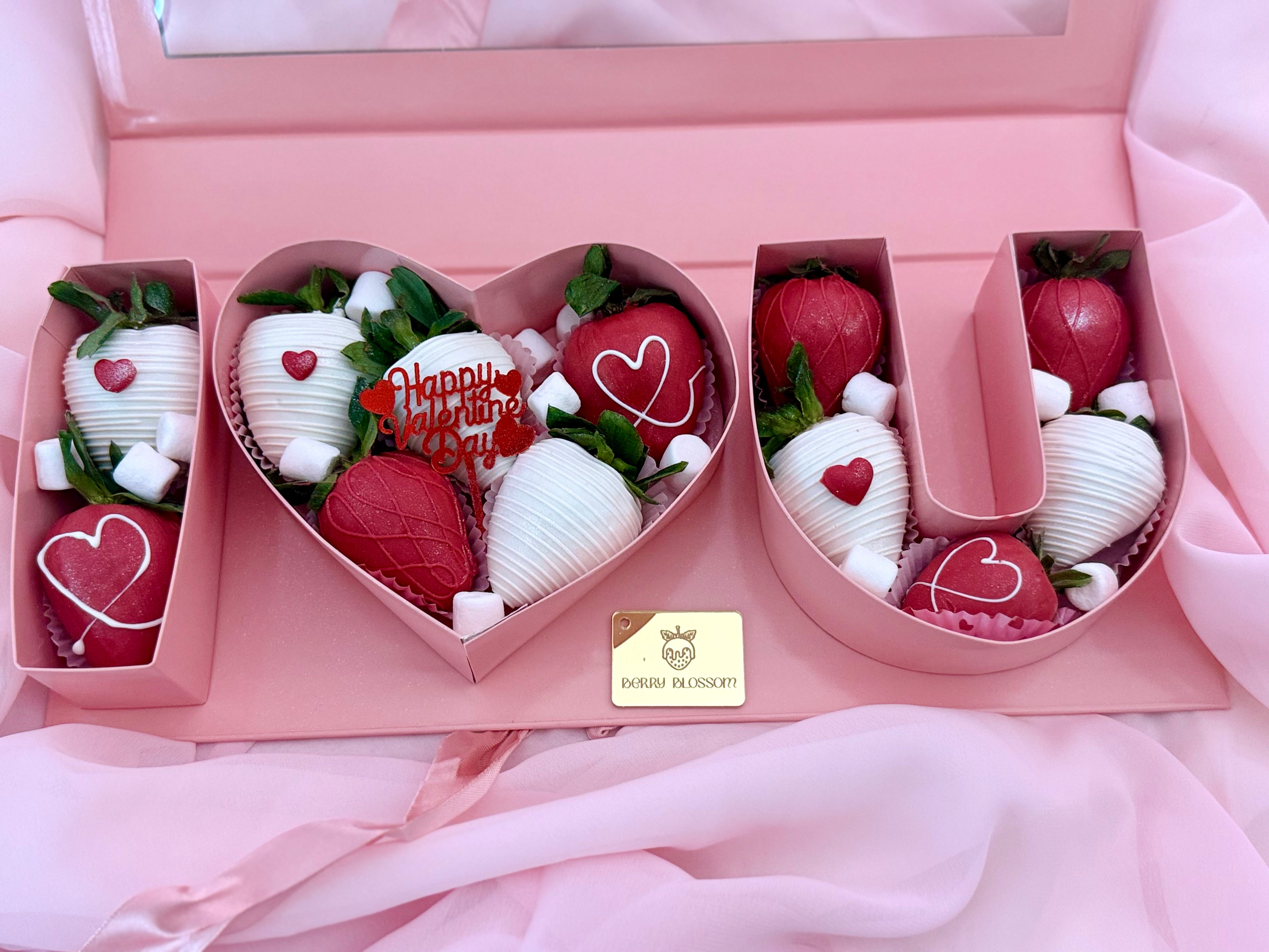 シルクの苺のラウンドBOX I Love You – Box – Berry Blossom